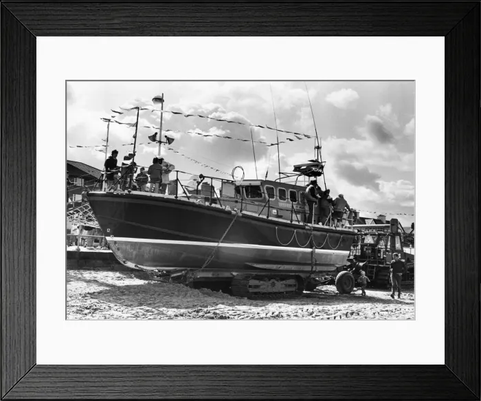 Framed Print : The Mersey Class RNLB lifeboat Lady Of Hilbre Framed Print : The Mersey Class RNLB lifeboat Lady Of Hilbre