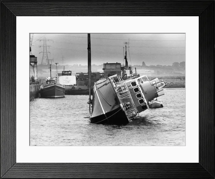 Framed Print : A new lifeboat pulls clear of the water after the test at Tyne Dock, South Shields Framed Print : A new lifeboat pulls clear of the water after the test at Tyne Dock, South Shields
