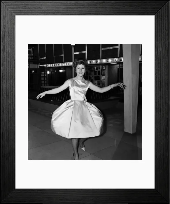Framed Print : Fifteen year old Helen Shapiro pictured during the filming of Its Trad, Dad