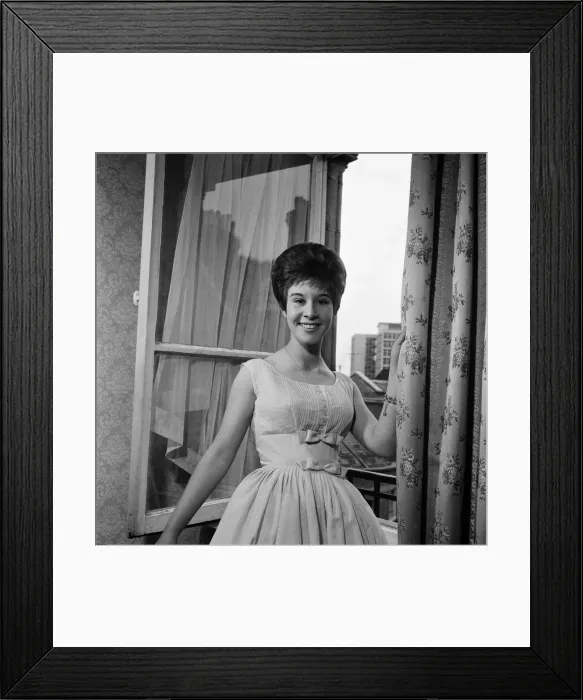 Framed Print : 14 year old singer Helen Shapiro, who is still at school Framed Print : 14 year old singer Helen Shapiro, who is still at school