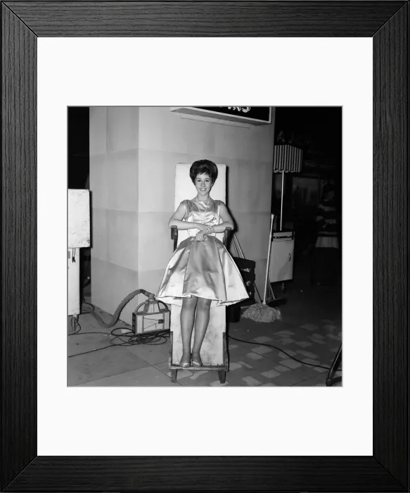 Framed Print : Fifteen year old Helen Shapiro pictured during the filming of Its Trad, Dad Framed Print : Fifteen year old Helen Shapiro pictured during the filming of Its Trad, Dad