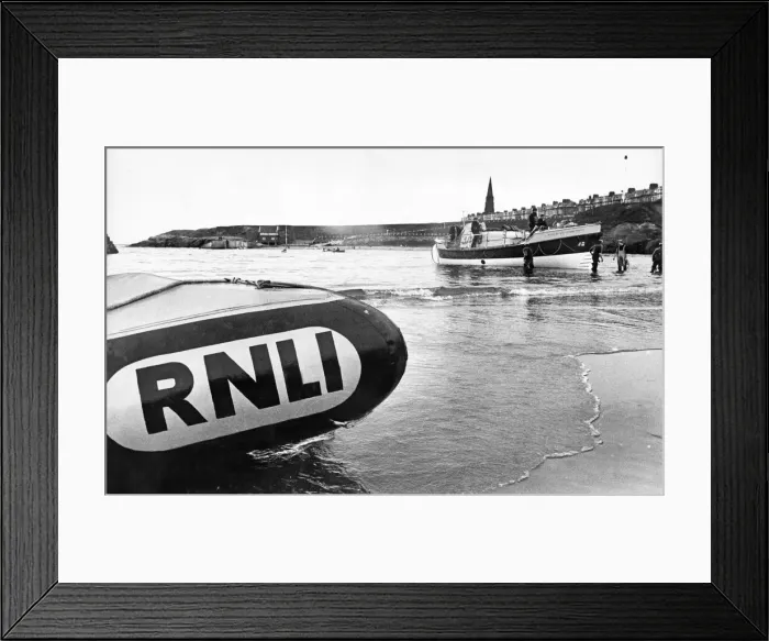 Framed Print : The Cullercoats lifeboat Sir James Knott is hauled back to shore after its Framed Print : The Cullercoats lifeboat Sir James Knott is hauled back to shore after its