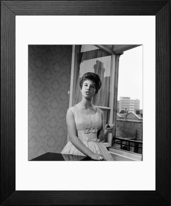 Framed Print : 14 year old singer Helen Shapiro, who is still at school Framed Print : 14 year old singer Helen Shapiro, who is still at school
