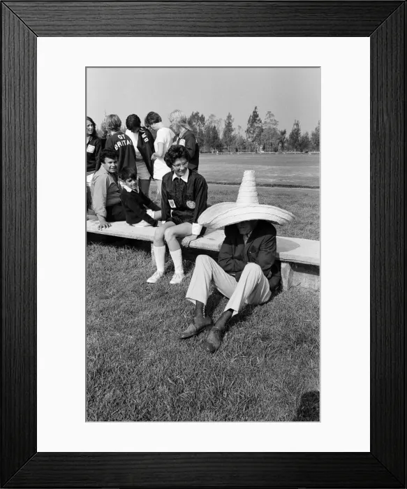 Framed Print : The British Womens football team in Mexico City for the Womens World Cup