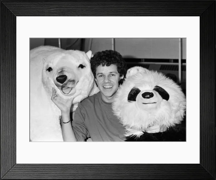 Framed Print : Leo Sayer preparing for his new BBC TV show. 16th January 1984 Framed Print : Leo Sayer preparing for his new BBC TV show. 16th January 1984