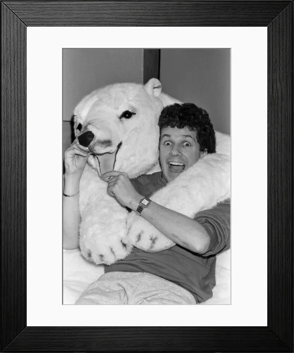 Framed Print : Leo Sayer preparing for his new BBC TV show. 16th January 1984 Framed Print : Leo Sayer preparing for his new BBC TV show. 16th January 1984