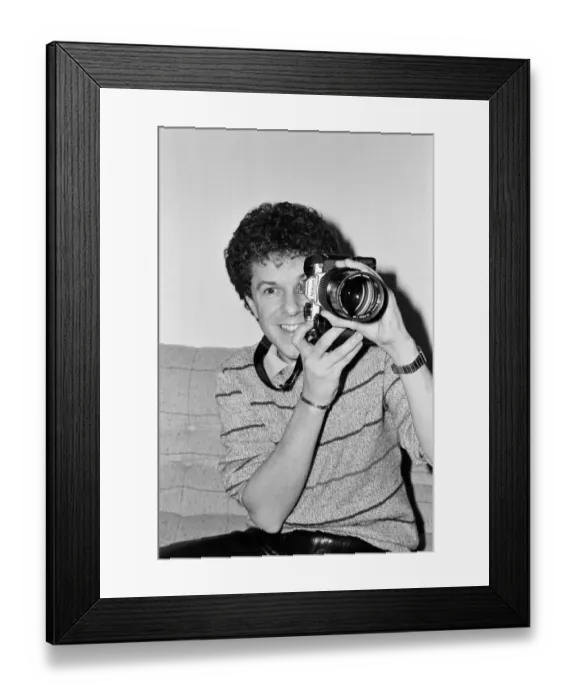 Framed Print : Singer Leo Sayer. January 1984 Framed Print : Singer Leo Sayer. January 1984