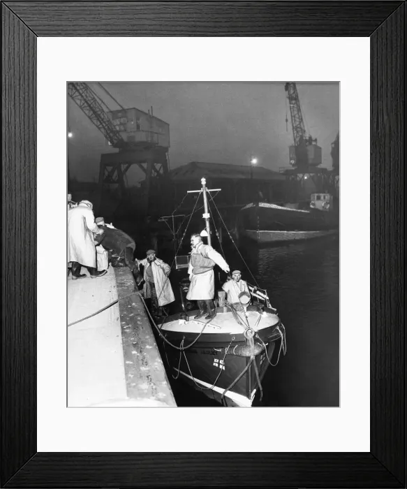 Framed Print : The Newbiggin lifeboat Richard Ashley tows the 40 ton hopper Framed Print : The Newbiggin lifeboat Richard Ashley tows the 40 ton hopper