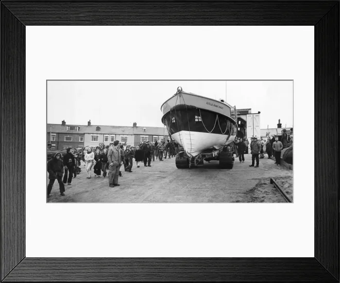 Framed Print : The RNLI lifeboat Mary Joicy is put to sea for the last time at Newbiggin Framed Print : The RNLI lifeboat Mary Joicy is put to sea for the last time at Newbiggin