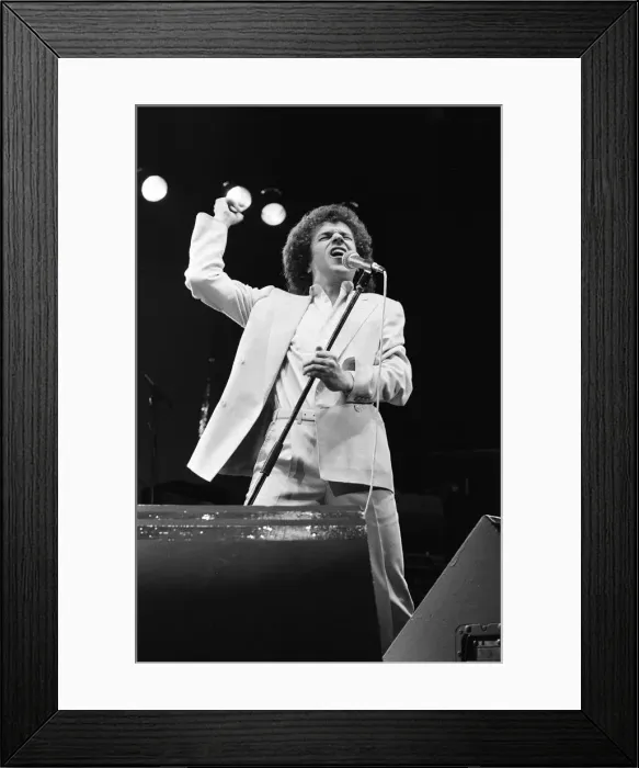Framed Print : Leo Sayer in concert. 19th December 1979 Framed Print : Leo Sayer in concert. 19th December 1979