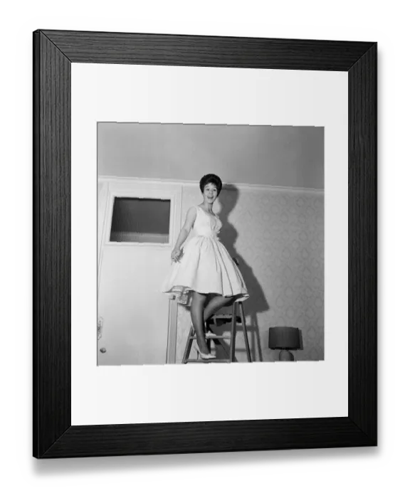 Framed Print : 14 year old singer Helen Shapiro, who is still at school Framed Print : 14 year old singer Helen Shapiro, who is still at school