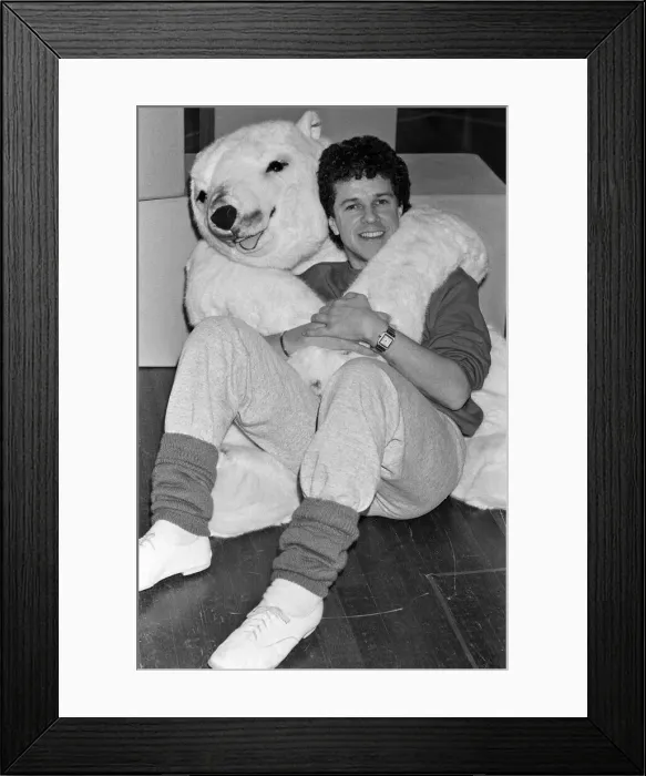 Framed Print : Leo Sayer preparing for his new BBC TV show. 16th January 1984 Framed Print : Leo Sayer preparing for his new BBC TV show. 16th January 1984