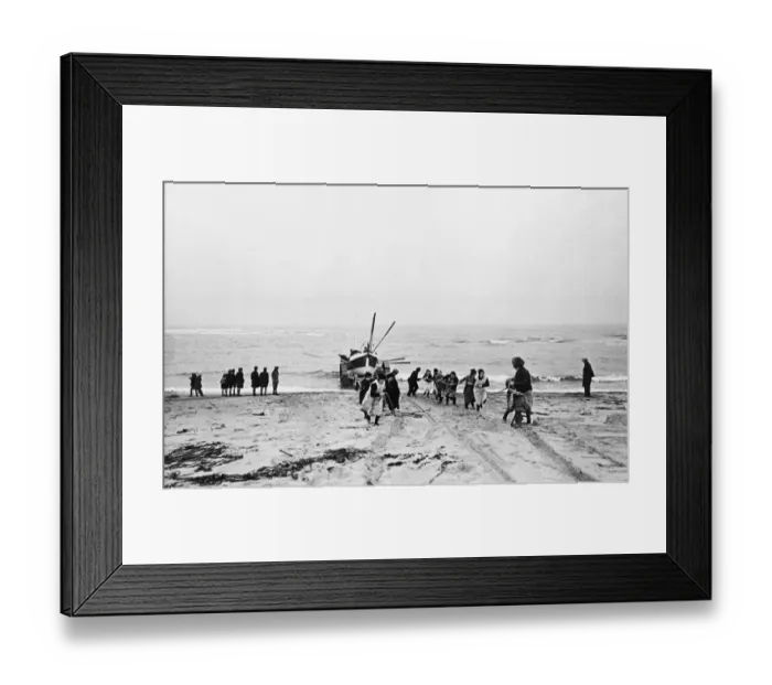 Framed Print : Women pull the lifeboat ashore at Cresswell lifeboat station in Northumberland Framed Print : Women pull the lifeboat ashore at Cresswell lifeboat station in Northumberland