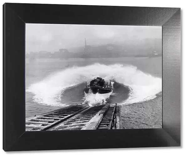 Launch of The Tynesider lifeboat at Tynemouth. Information on the boat