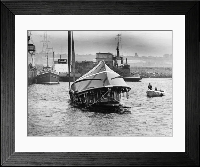 Framed Print : A new lifeboat pulls clear of the water after the test at Tyne Dock, South Shields Framed Print : A new lifeboat pulls clear of the water after the test at Tyne Dock, South Shields