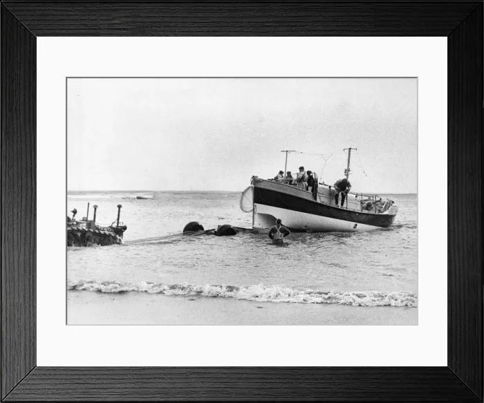 Framed Print : The Cullercoats lifeboat Sir James Knott. SIR JAMES KNOTT was Framed Print : The Cullercoats lifeboat Sir James Knott. SIR JAMES KNOTT was