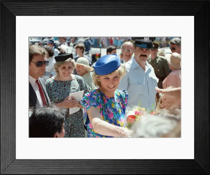 Framed Print : Princess Diana and Prince Charles overseas visit to Australia for the bicentennial Framed Print : Princess Diana and Prince Charles overseas visit to Australia for the bicentennial