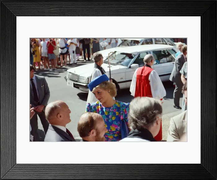 Framed Print : Princess Diana and Prince Charles overseas visit to Australia for the bicentennial Framed Print : Princess Diana and Prince Charles overseas visit to Australia for the bicentennial