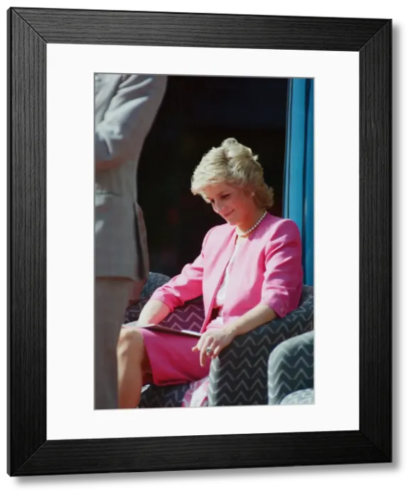Framed Print : Princess Diana and Prince Charles on their overseas visit to Australia for