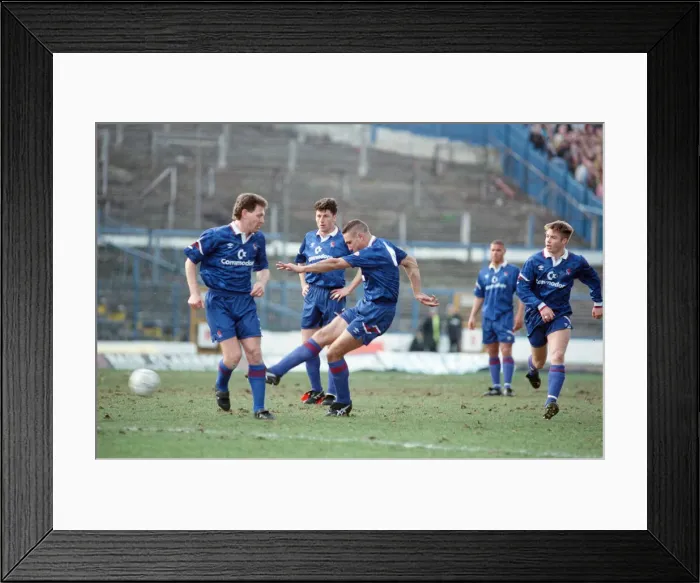 Framed Print : Chelsea v Sheffield United, FA Cup 5th round. Final score 1-0 to Chelsea. Stamford Bridge Framed Print : Chelsea v Sheffield United, FA Cup 5th round. Final score 1-0 to Chelsea. Stamford Bridge