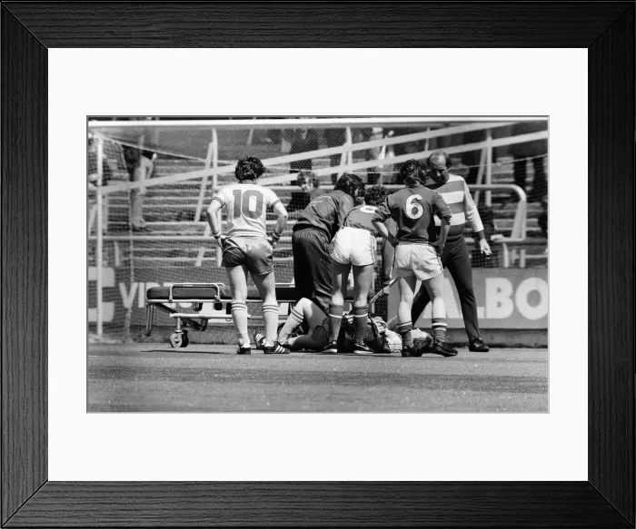 Framed Print : Lowestoft 2 - 0 Cleveland Spartans, The FA Womens Cup Final Framed Print : Lowestoft 2 - 0 Cleveland Spartans, The FA Womens Cup Final