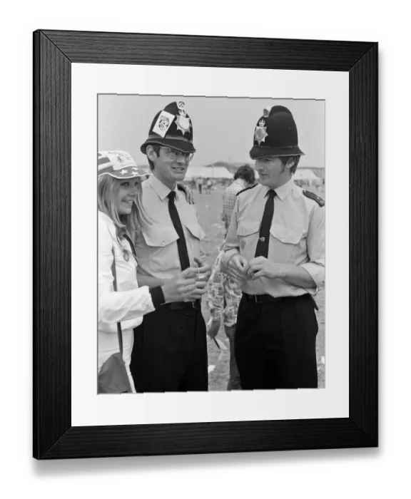 Framed Print : The Daily Mirror Pop Club tent at the Reading festival was a big hit