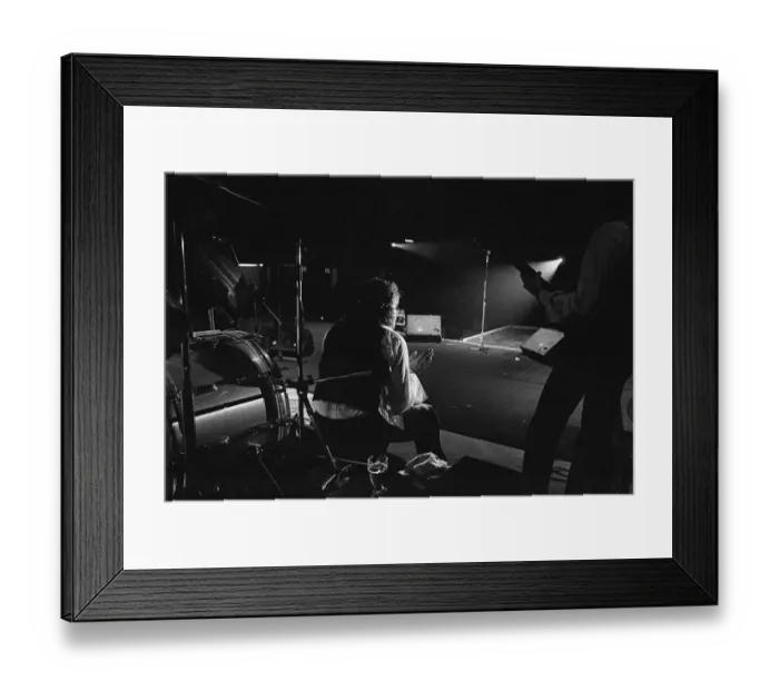 Framed Print : David Essex performing on stage at Bingley Hall, Staffordshire during the Daily Mirror
