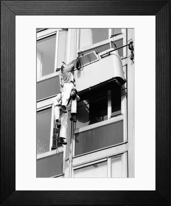 Framed Print : Actor Michael Crawford filming scenes for the BBC series Some Mothers Do