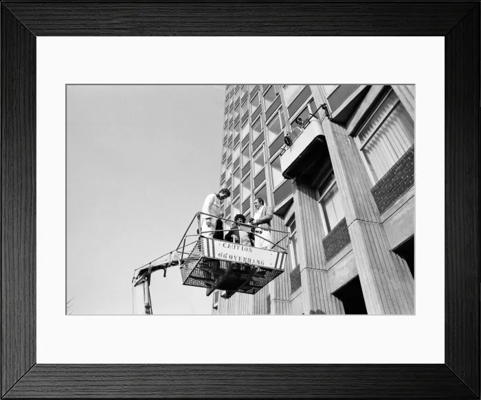 Framed Print : Actor Michael Crawford filming scenes for the BBC series Some Mothers Do Framed Print : Actor Michael Crawford filming scenes for the BBC series Some Mothers Do
