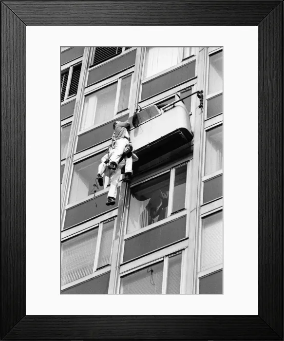 Framed Print : Actor Michael Crawford filming scenes for the BBC series Some Mothers Do Framed Print : Actor Michael Crawford filming scenes for the BBC series Some Mothers Do