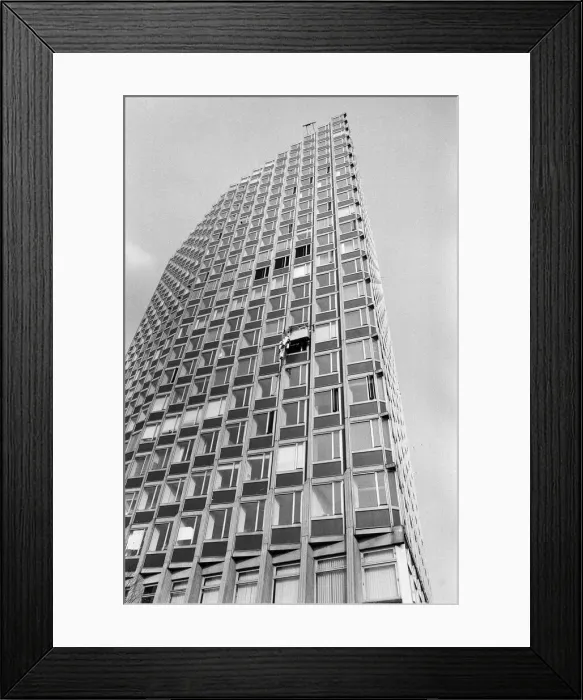 Framed Print : Actor Michael Crawford filming scenes for the BBC series Some Mothers Do Framed Print : Actor Michael Crawford filming scenes for the BBC series Some Mothers Do