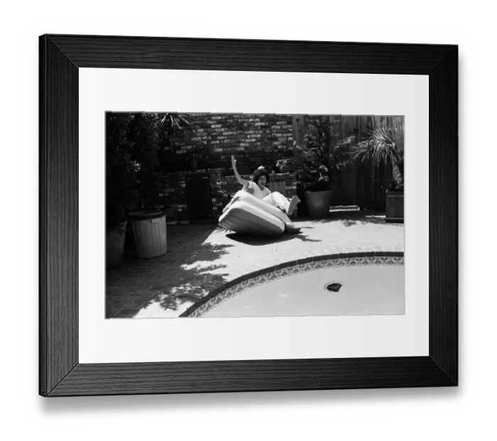 Framed Print : Singer Leo Sayer at home in Beverly Hills, California. 26th July 1977