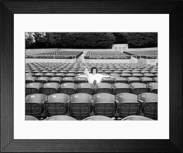 Framed Print : Singer Leo Sayer at the Greek Theatre, Los Angeles, California. 26th July 1977 Framed Print : Singer Leo Sayer at the Greek Theatre, Los Angeles, California. 26th July 1977