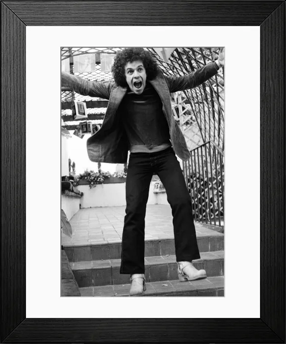 Framed Print : Leo Sayer at a press reception at Wedgies nightclub in the Kings Road, London Framed Print : Leo Sayer at a press reception at Wedgies nightclub in the Kings Road, London