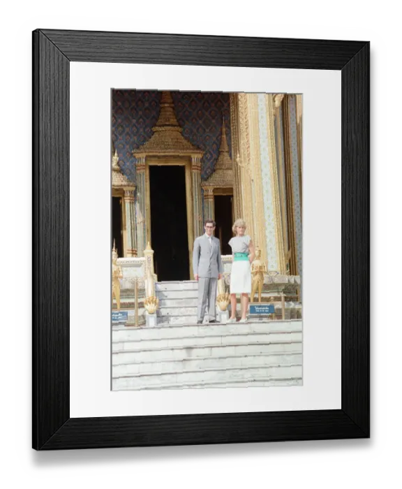 Framed Print : Princess Diana and Prince Charles on their overseas visit to Thailand