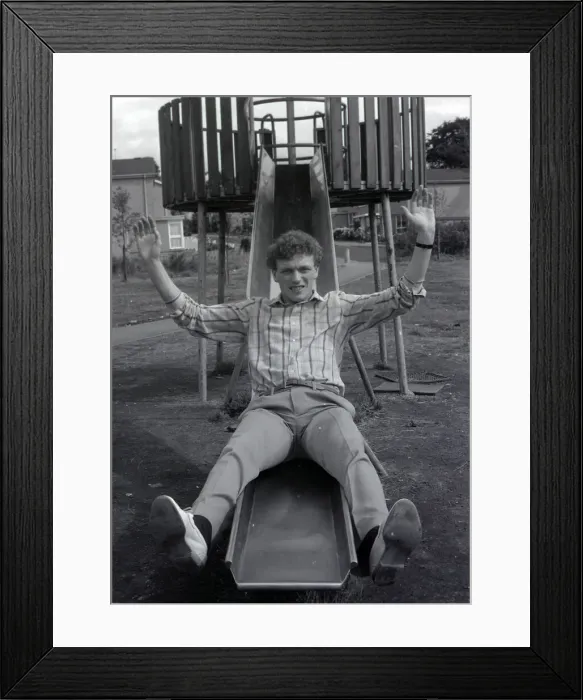 Framed Print : FILE PIC 1981 DAVID MOYES football Celtic player at chute Framed Print : FILE PIC 1981 DAVID MOYES football Celtic player at chute