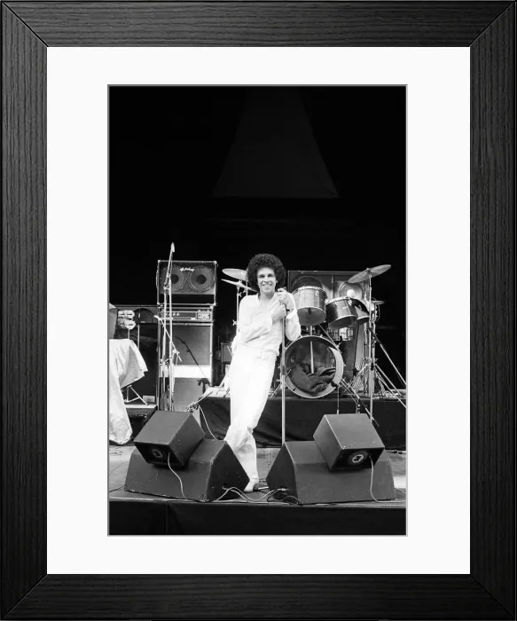 Framed Print : Singer Leo Sayer performing at the Greek Theatre, Los Angeles, California. 26th July 1977 Framed Print : Singer Leo Sayer performing at the Greek Theatre, Los Angeles, California. 26th July 1977