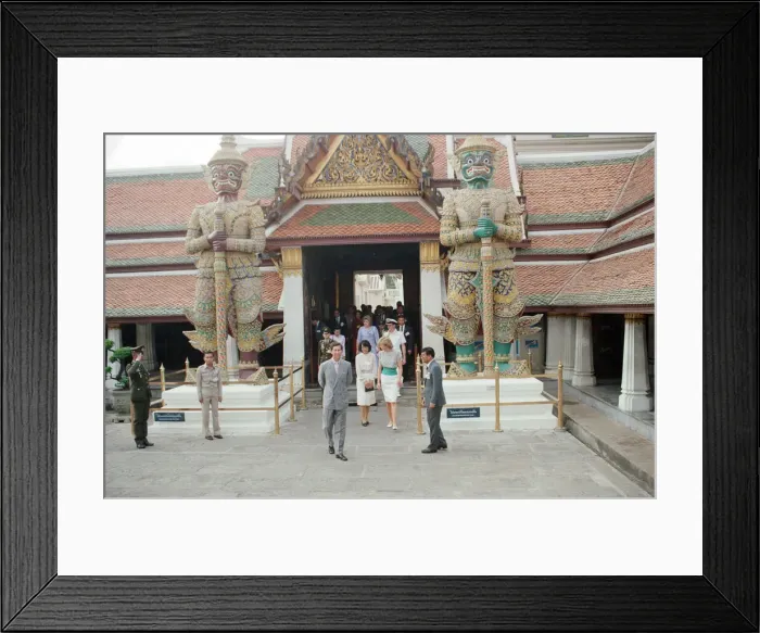 Framed Print : Princess Diana and Prince Charles on their overseas visit to Thailand Framed Print : Princess Diana and Prince Charles on their overseas visit to Thailand