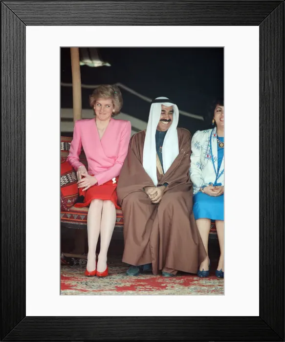 Framed Print : Diana, Princess of Wales, with Jaber III al-Ahmad al-Jaber al-Sabah of Kuwait Framed Print : Diana, Princess of Wales, with Jaber III al-Ahmad al-Jaber al-Sabah of Kuwait