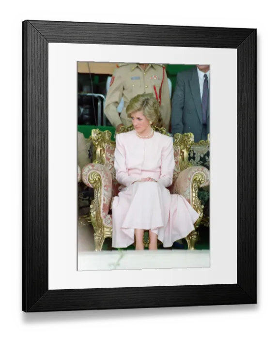 Framed Print : Princess Diana visits a camel race at Al Maqam, near Al Ain in Abu Dhabi in the United Framed Print : Princess Diana visits a camel race at Al Maqam, near Al Ain in Abu Dhabi in the United