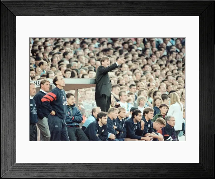 Framed Print : Blackburn Rovers 1-0 Arsenal, Premier League match at Ewood Park, Blackburn Framed Print : Blackburn Rovers 1-0 Arsenal, Premier League match at Ewood Park, Blackburn