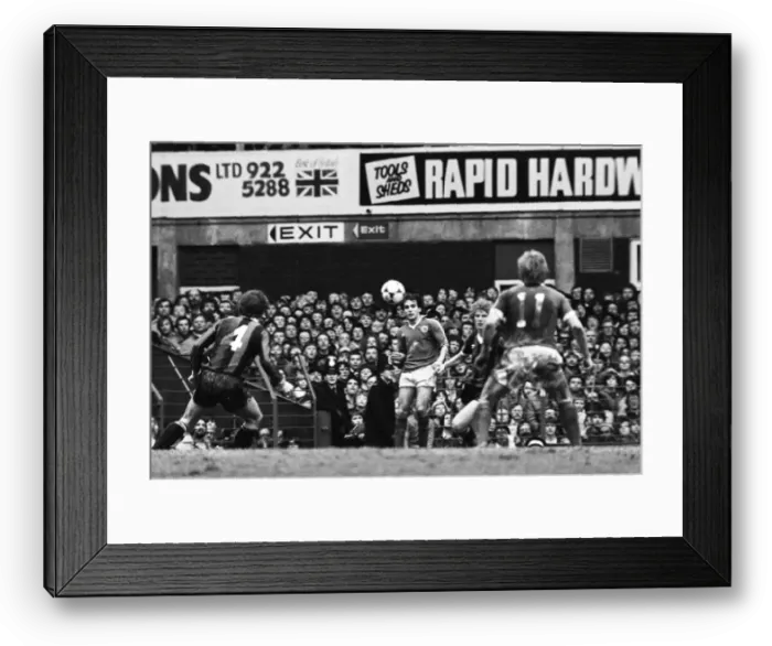 Framed Print : FA Cup Quarter Final match at Goodison Park. Final score Everton 2 v Manchester Framed Print : FA Cup Quarter Final match at Goodison Park. Final score Everton 2 v Manchester