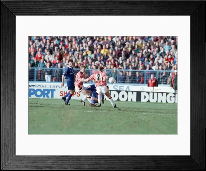 Framed Print : Chelsea v Sheffield United, FA Cup 5th round. Final score 1-0 to Chelsea. Stamford Bridge Framed Print : Chelsea v Sheffield United, FA Cup 5th round. Final score 1-0 to Chelsea. Stamford Bridge