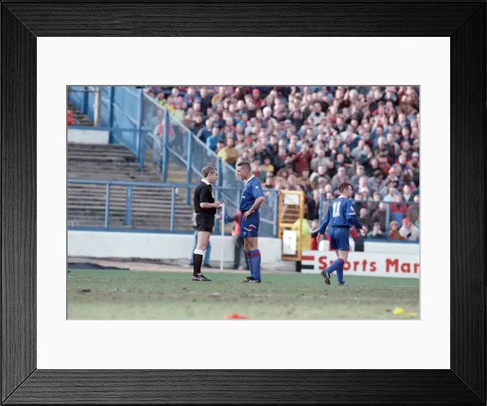 Framed Print : Chelsea v Sheffield United, FA Cup 5th round. Final score 1-0 to Chelsea. Stamford Bridge Framed Print : Chelsea v Sheffield United, FA Cup 5th round. Final score 1-0 to Chelsea. Stamford Bridge