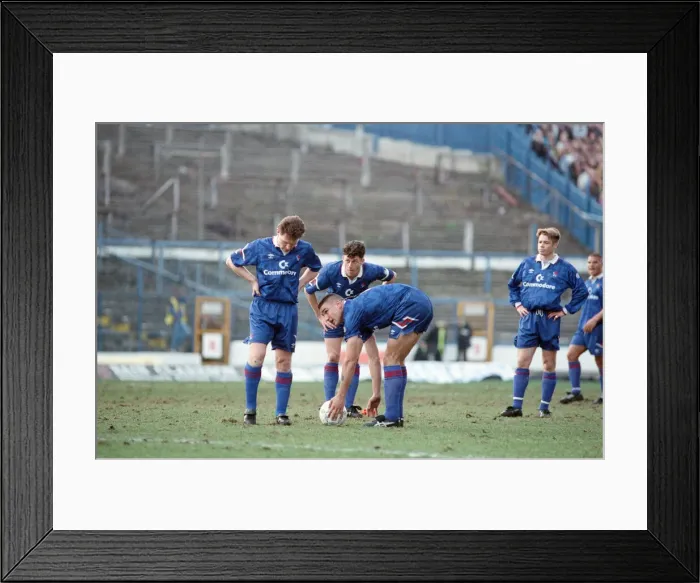 Framed Print : Chelsea v Sheffield United, FA Cup 5th round. Final score 1-0 to Chelsea. Stamford Bridge