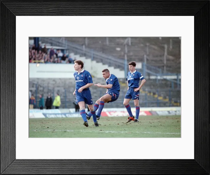 Framed Print : Chelsea v Sheffield United, FA Cup 5th round. Final score 1-0 to Chelsea. Stamford Bridge Framed Print : Chelsea v Sheffield United, FA Cup 5th round. Final score 1-0 to Chelsea. Stamford Bridge