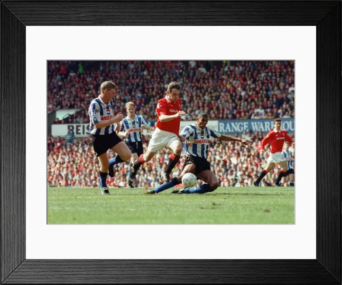 Framed Print : Manchester United v Sheffield Wednesday at Old Trafford Framed Print : Manchester United v Sheffield Wednesday at Old Trafford