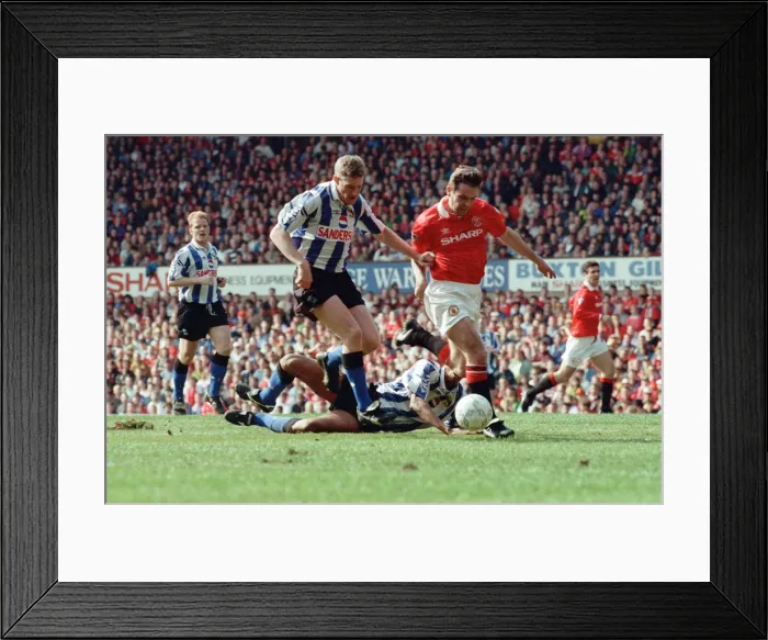 Framed Print : Manchester United v Sheffield Wednesday at Old Trafford Framed Print : Manchester United v Sheffield Wednesday at Old Trafford