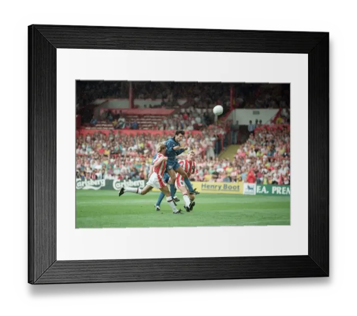 Framed Print : Sheffield United 2 - 1 Manchester United Premier League match at Bramall Lane, Sheffield