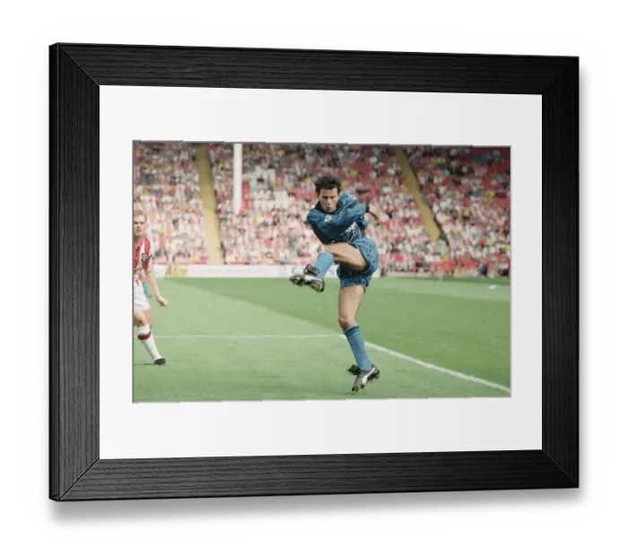 Framed Print : Sheffield United 2 - 1 Manchester United Premier League match at Bramall Lane, Sheffield Framed Print : Sheffield United 2 - 1 Manchester United Premier League match at Bramall Lane, Sheffield